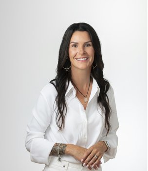 Photo of Jenn Fredericks